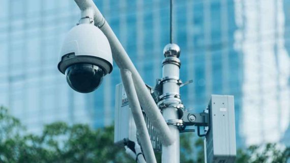 Ini Perbedaan CCTV PTZ dan CCTV Biasa: Mana yang Lebih Baik?