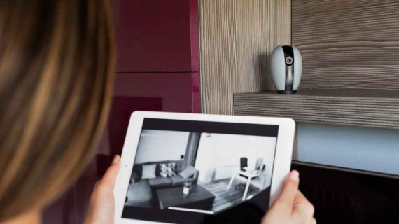 7 Tips Memilih CCTV Terbaik untuk Memantau Anak dengan Tenang
